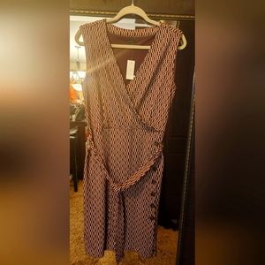 Ann Taylor Dress sz 8 burgundy and creme